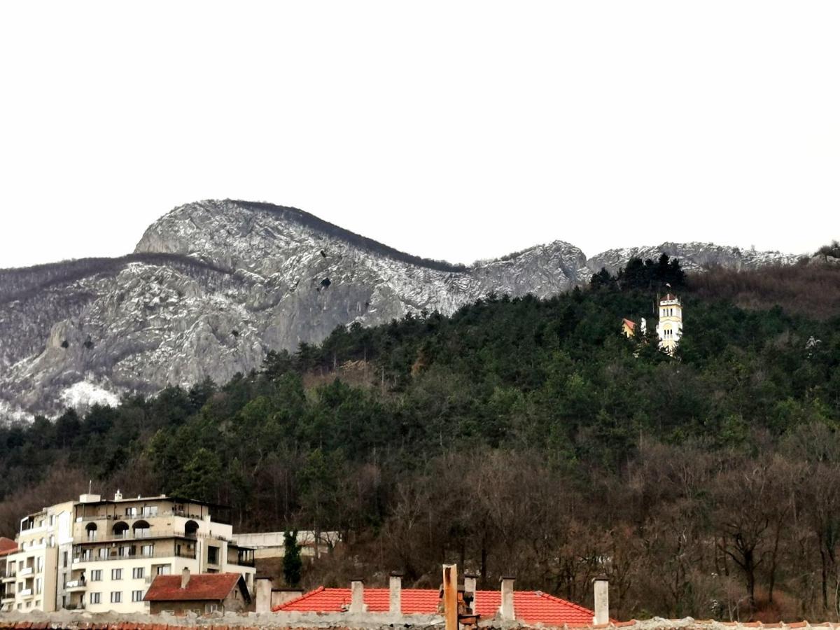 Balkan View Apartment Vratsa Eksteriør bilde